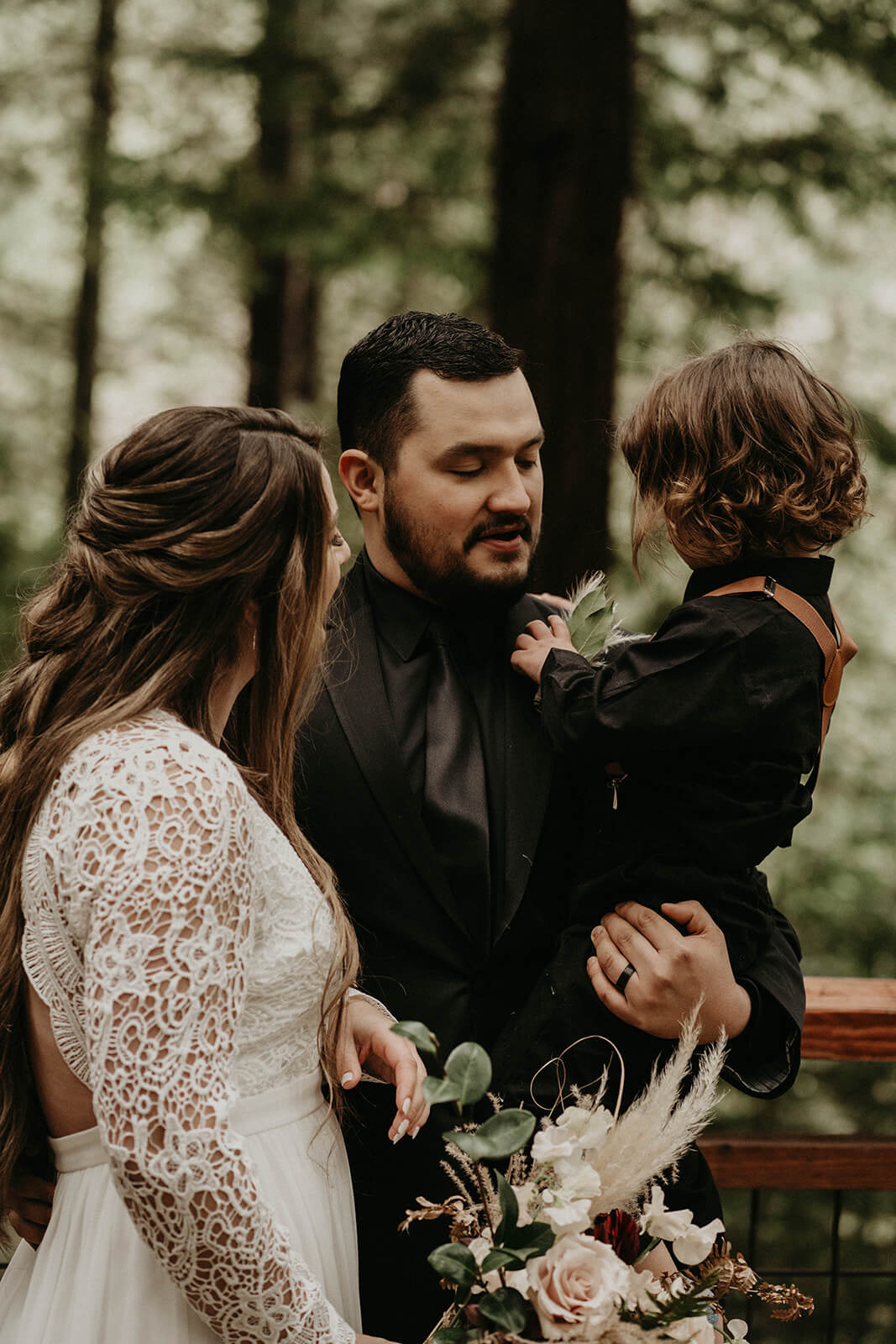 Family portraits at Hoyt Arboretum wedding