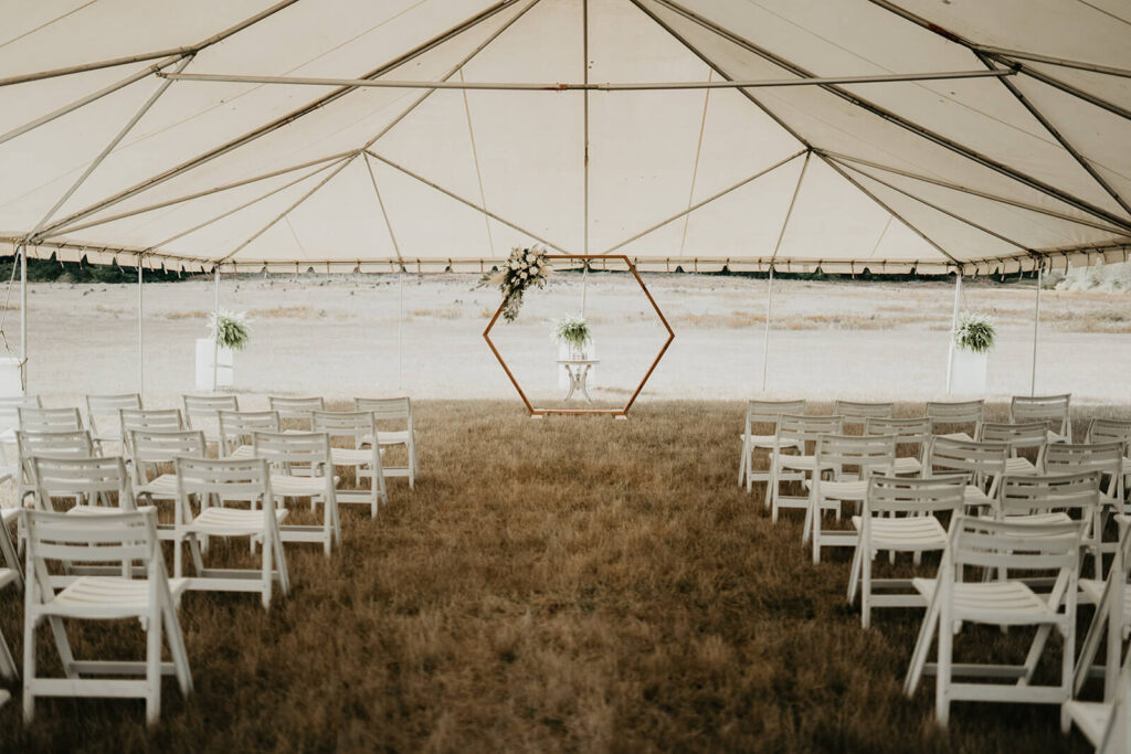 Silver Falls wedding ceremony setup