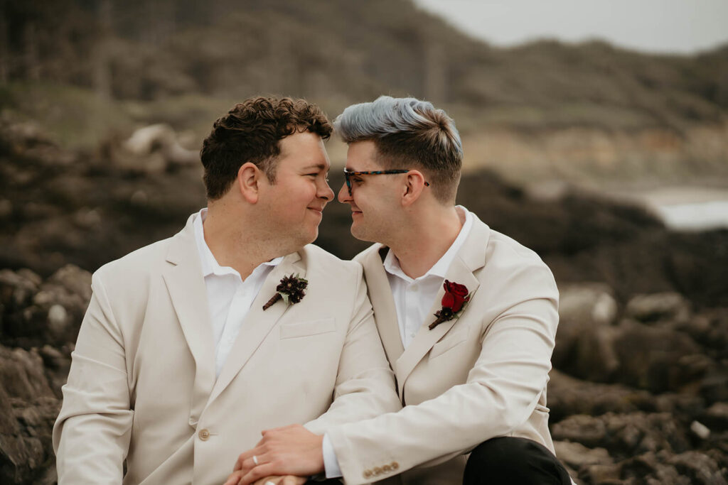 Beach elopement portraits on the Oregon Coast