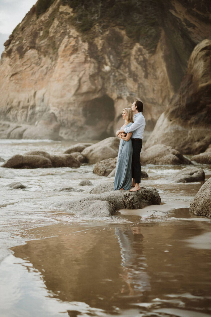 Beach engagement photos at Hug Point