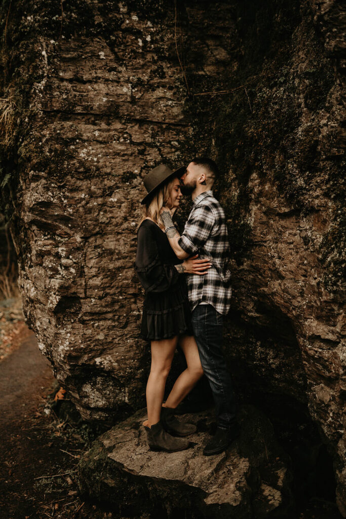 Winter engagement photos at Latourell Falls in Oregon