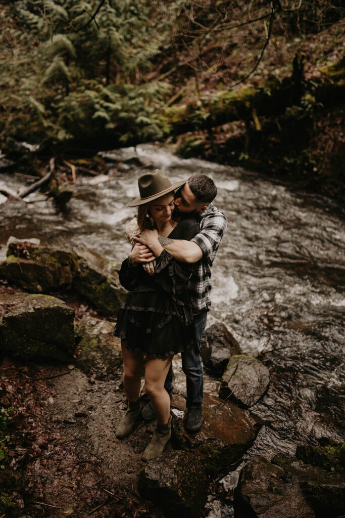 Winter engagement photos in Oregon at Latourell Falls