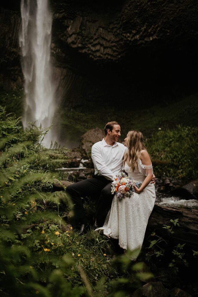 Bride and groom Oregon elopement portraits at Latourell Falls