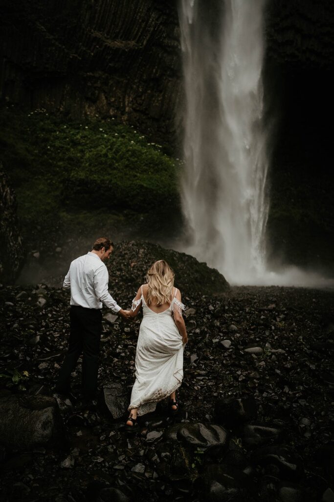 Bride and groom Oregon elopement portraits at Latourell Falls