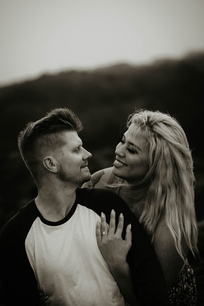 Oregon Coast engagement photos at Cape Perpetua