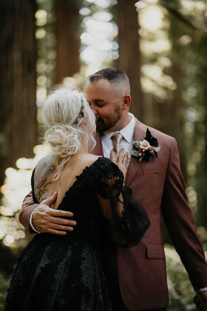 the husband and wife kissing. 