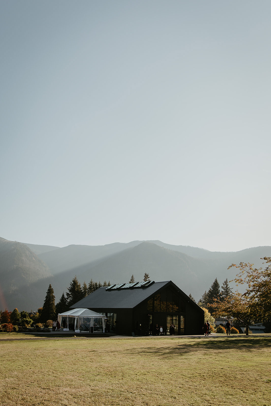 Wind Mountain Ranch, one of the best wedding venues in Oregon, with mountains in the background.