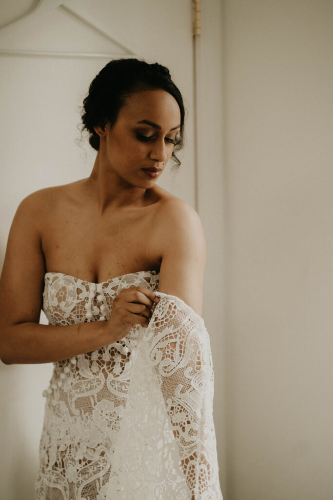 Bride getting ready for Oregon elopement