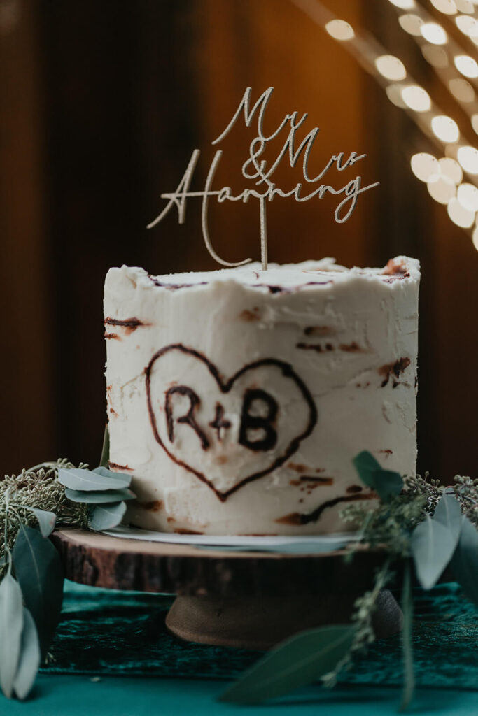 White rustic wedding cake