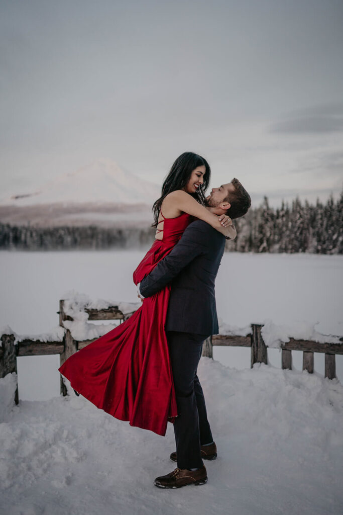 Snowy engagement photos at Trillium Lake, Oregon