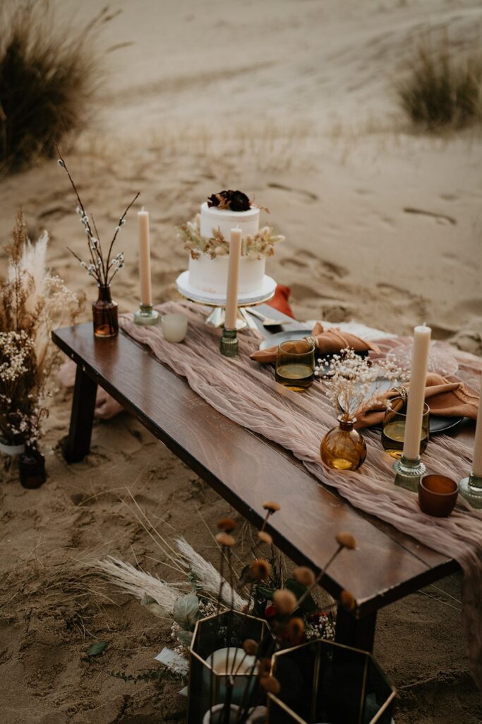 Oregon sand dunes elopement reception table